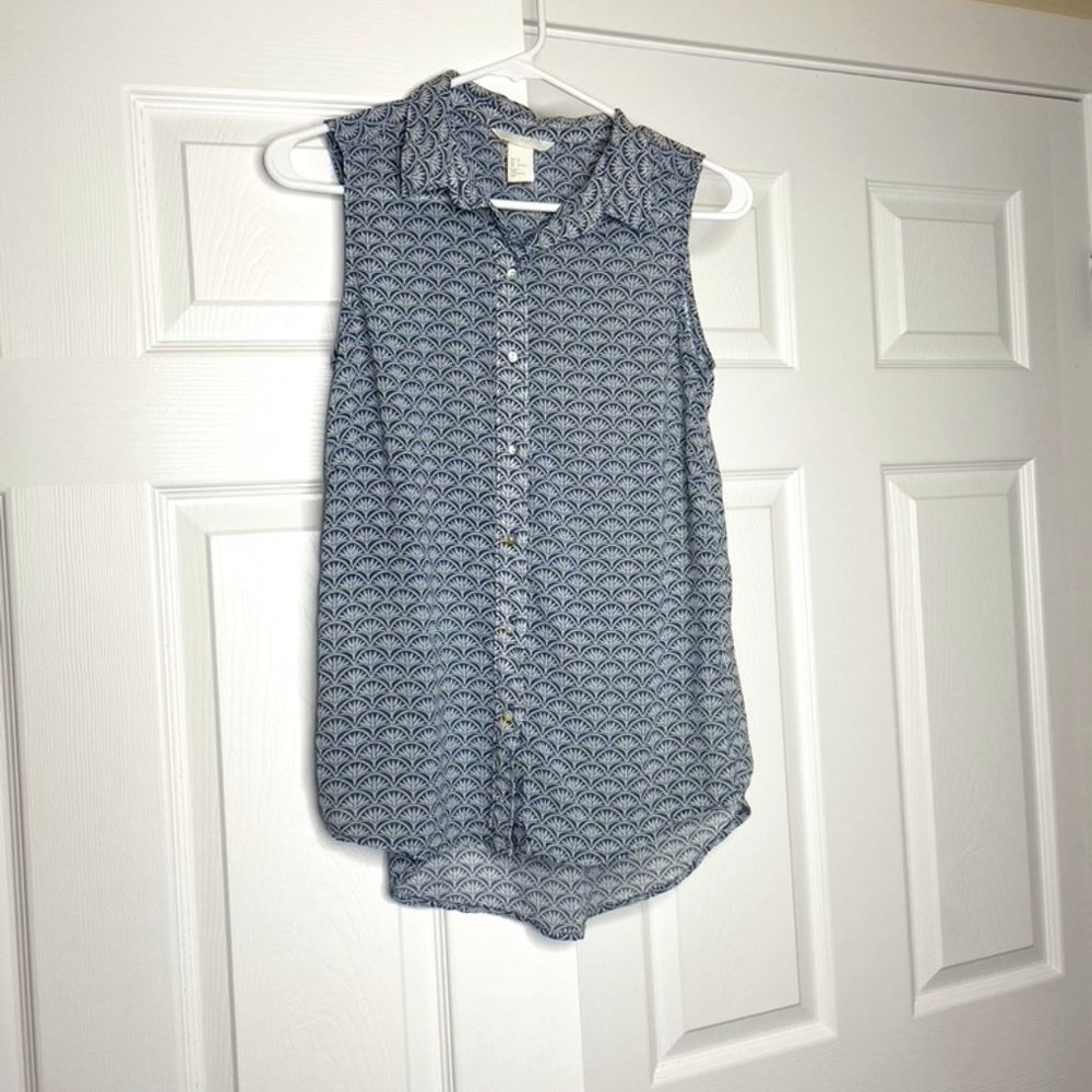 Women"s H&M Collared Button up Tank Size 4